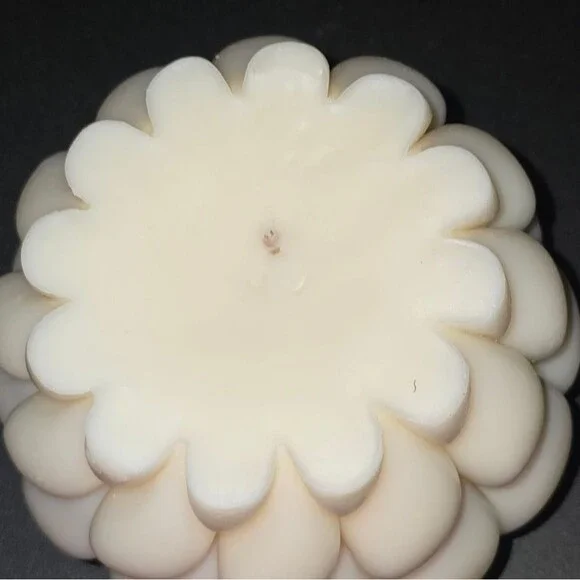 Lawa‎ Decorative Candle 2.5lbs Soy Wax, Handmade, - Picture 7 of 7